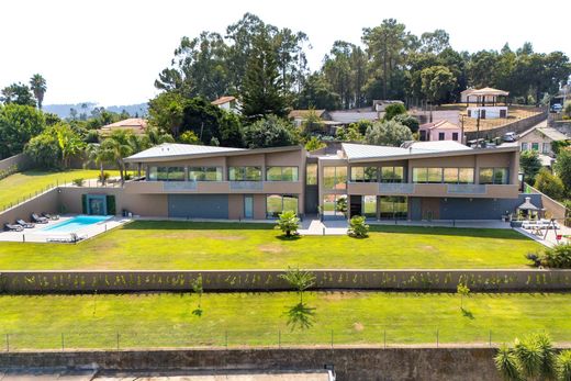 Vrijstaand huis in Trofa, Distrito do Porto