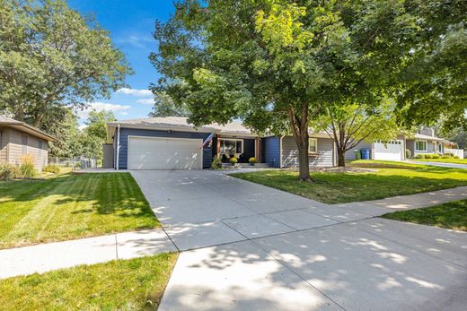 Detached House in Sioux Falls, Minnehaha County