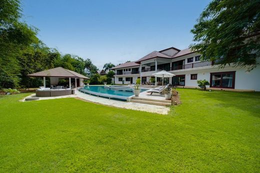 Casa Unifamiliare a La Romana, Provincia de La Romana