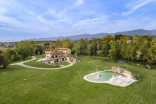Villa in Vicchio, Florence