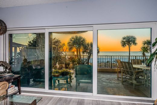 Apartment / Etagenwohnung in Indian Shores, Pinellas County