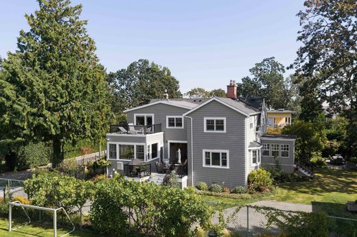 Einfamilienhaus in Oak Bay, Capital Regional District