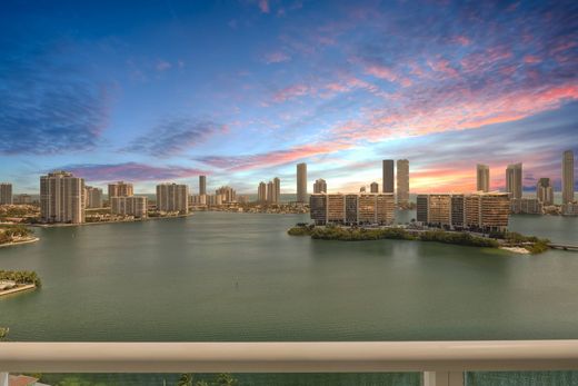 Aventura, Miami-Dade Countyのアパートメント