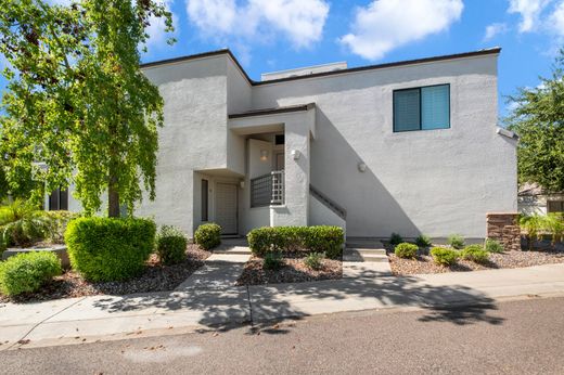 Detached House in Scottsdale, Maricopa County