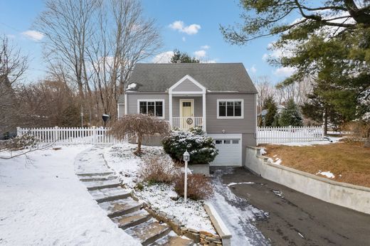 Detached House in Madison, New Haven County