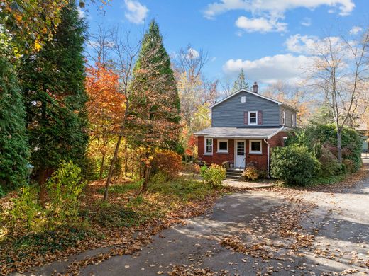 Detached House in Valley Cottage, Rockland County