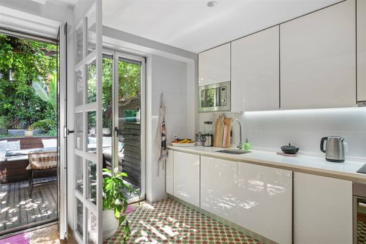 Συγκρότημα ανεξάρτητων κατοικιών σε Λισαβώνα, Lisbon