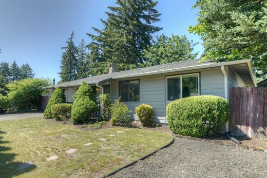 Detached House in Shelton, Mason County