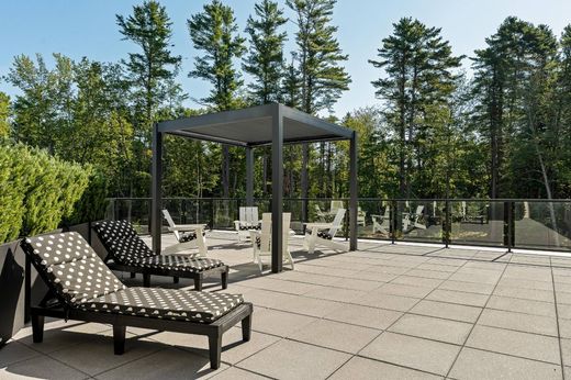 Apartment in Falmouth, Cumberland County