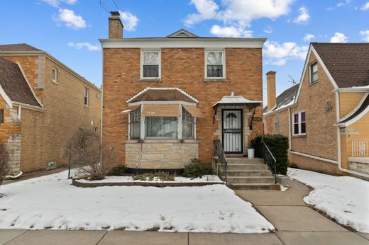 Detached House in Chicago, Cook County