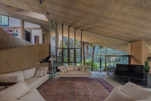 Villa in Cusano Milanino, Milan