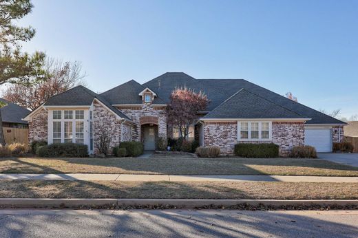 Vrijstaand huis in Edmond, Oklahoma County