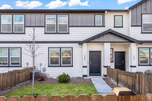Таунхаус, Редмонд, Deschutes County