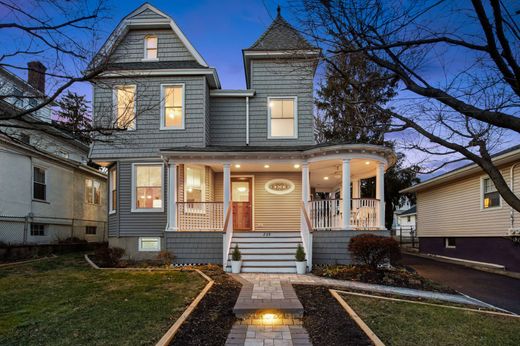 Detached House in Nutley, Essex County