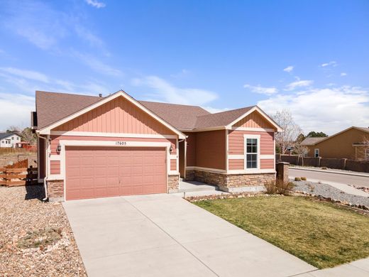 Detached House in Monument, El Paso County