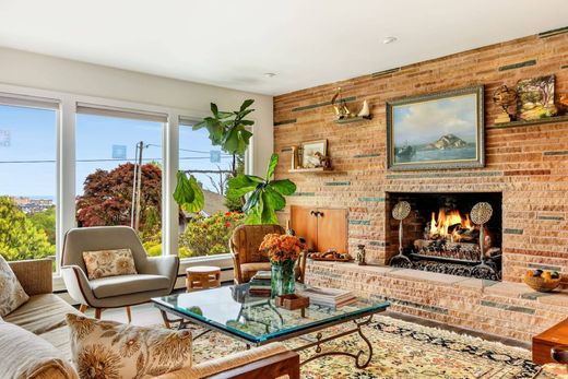 Luxury home in Seaside, Clatsop County