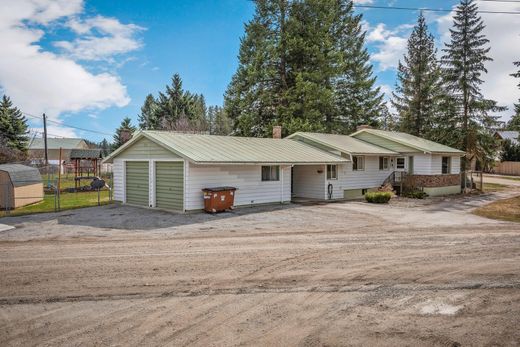 Detached House in Newport, Pend Oreille County