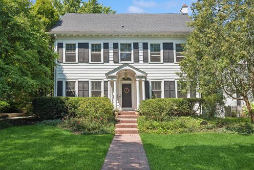 Detached House in Wilmette, Cook County