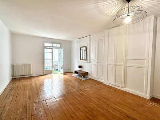 Apartment in Tours, Indre and Loire