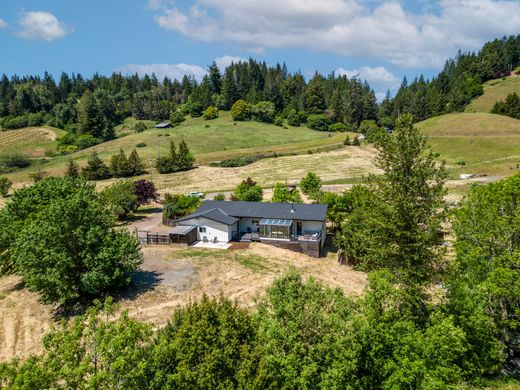 Einfamilienhaus in Comptche, Mendocino County