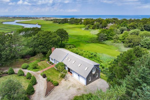 Detached House in East Sandwich, Barnstable County