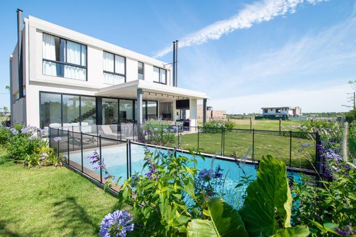 Lüks ev Luque, Departamento Central