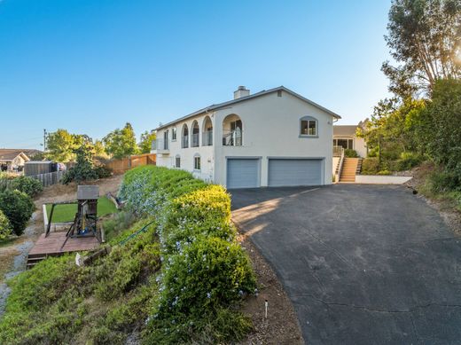 El Cajon, San Diego Countyの一戸建て住宅