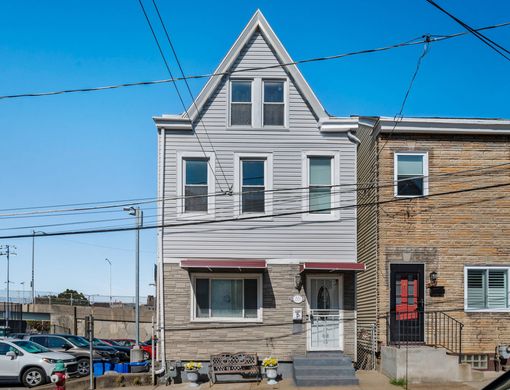 Detached House in Pittsburgh, Allegheny County