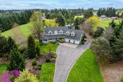 Luxury home in Sherwood, Washington County