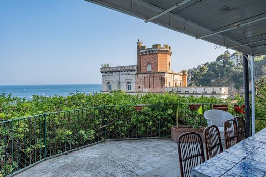 Villa a Napoli, Campania