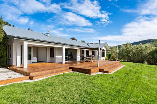 Vrijstaand huis in Waimarama, Hastings District