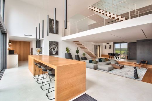 Detached House in Aix-en-Provence, Bouches-du-Rhône