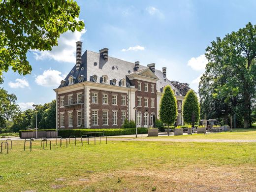 Элитный дом, Lanaken, Provincie Limburg