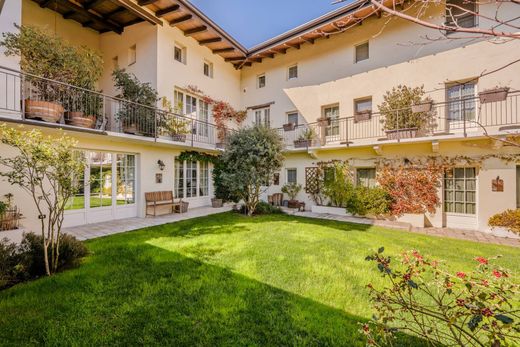 Detached House in Agrate Conturbia, Provincia di Novara