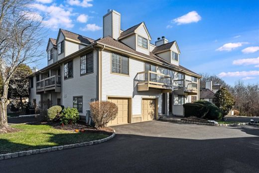 Townhouse in Basking Ridge, Somerset County