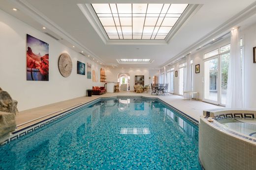 Luxus-Haus in Ginestas, Aude