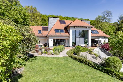 Einfamilienhaus in Königstein im Taunus, Regierungsbezirk Darmstadt