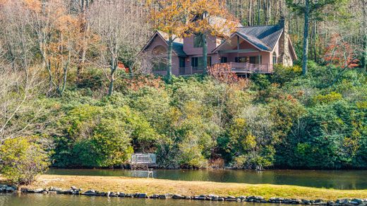 Detached House in Highlands, Macon County