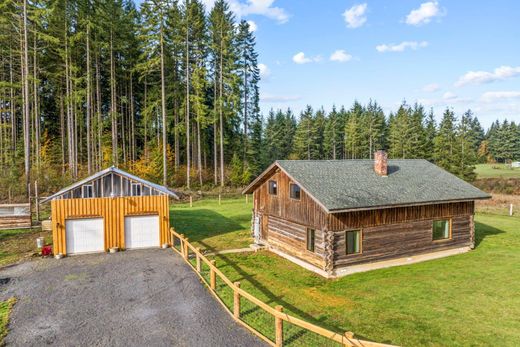 Luxury home in Chehalis, Lewis County