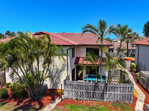 Townhouse in Melbourne Beach, Brevard County