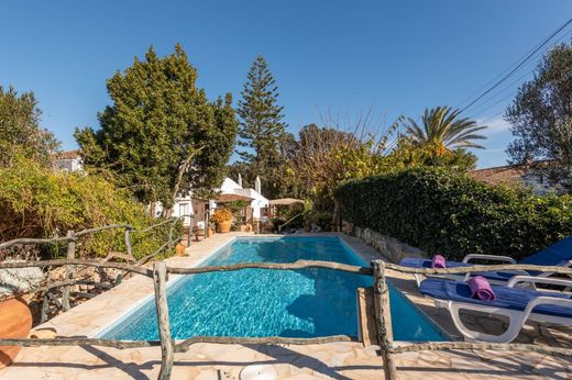 Vrijstaand huis in Es Castell, Balearen