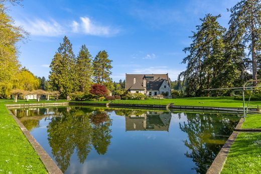 Luxury home in Bainbridge Island, Kitsap County