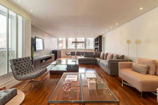 Piso / Apartamento en São Paulo