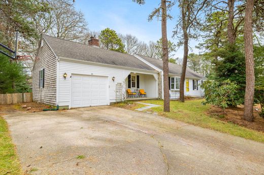 Detached House in East Falmouth, Barnstable County