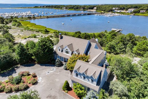 Vrijstaand huis in East Falmouth, Barnstable County