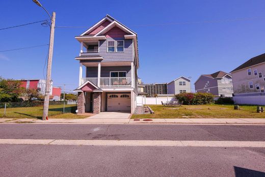 Detached House in Atlantic City, Atlantic County