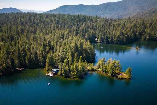 Dom jednorodzinny w Pender Harbour, Sunshine Coast Regional District