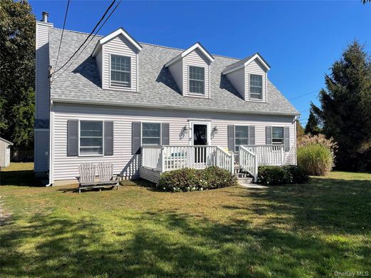 Detached House in Shelter Island, Suffolk County