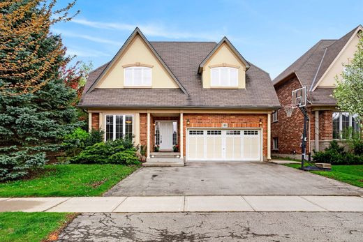 Detached House in Hamilton, Ontario