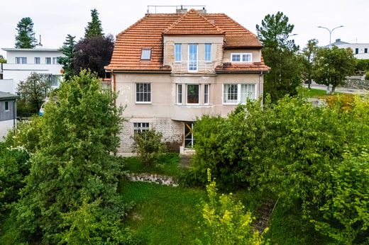 ‏קרקע ב  פראג, Hlavní město Praha